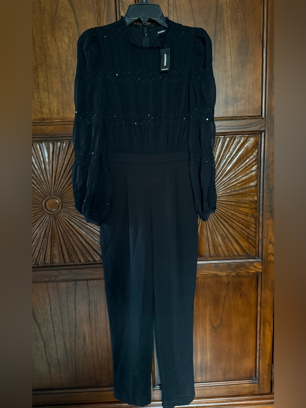 NWT Express Black Long-Sleeve Pleated Jumpsuit - Size XS